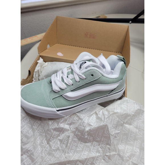 NWT WOMEN'S VANS KNU SKOOL SNEAKERS/SHOES.SIZE 6 GRAY OLIVE. BRAND NEW FOR  2025 - Picture 2 of 6